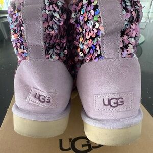 UGG MINI BOOT purple sequin